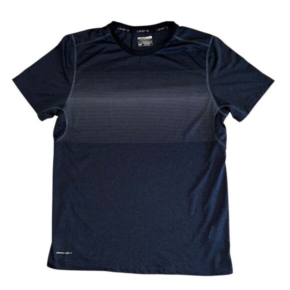 Men's Layer 8 Performance Quick Dry Tee - Size Medium - Picture 1 of 4